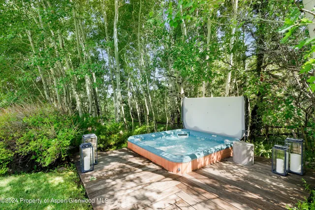 $75,000 | 720 Nell Erickson Road, Aspen, CO 81612