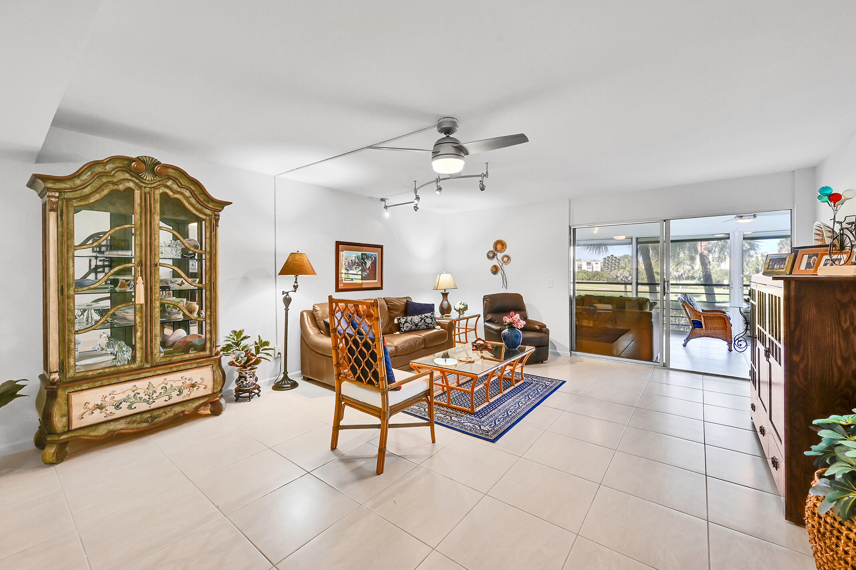 9165 Southwest 14th Street, Unit 1205 Boca Raton, FL 33428 - Photo 11 of 28 Dining