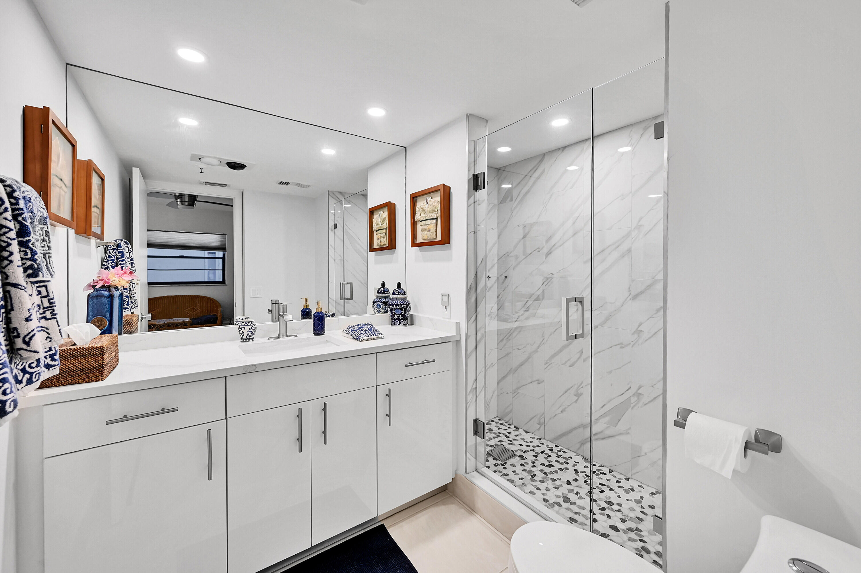 9165 Southwest 14th Street, Unit 1205 Boca Raton, FL 33428 - Photo 27 of 28 2nd Bathroom