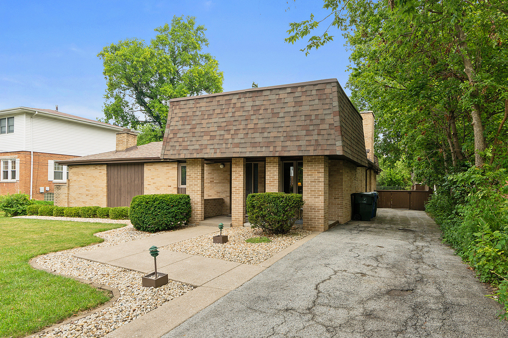 3114 Olive Road Homewood, IL 60430 - Photo 2 of 35 Gallery Image 2