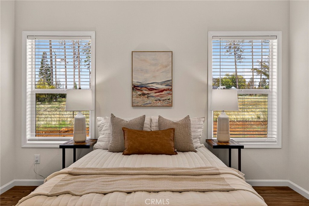 6160 Beacon Court Paradise, CA 95969 - Photo 17 of 34 a bedroom with a bed and a window