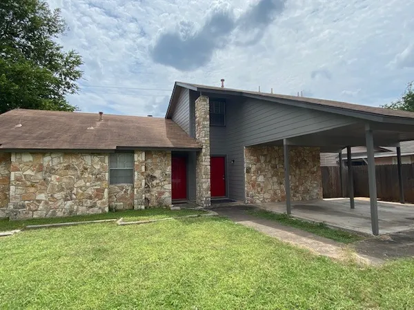 $1,350 | 2213 Singletree Avenue, Unit B, Austin, TX 78727