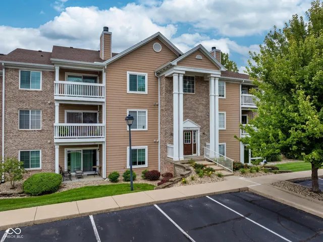 $175,000 | 6510 Jade Stream Court, Unit 208, Indianapolis, IN 46237