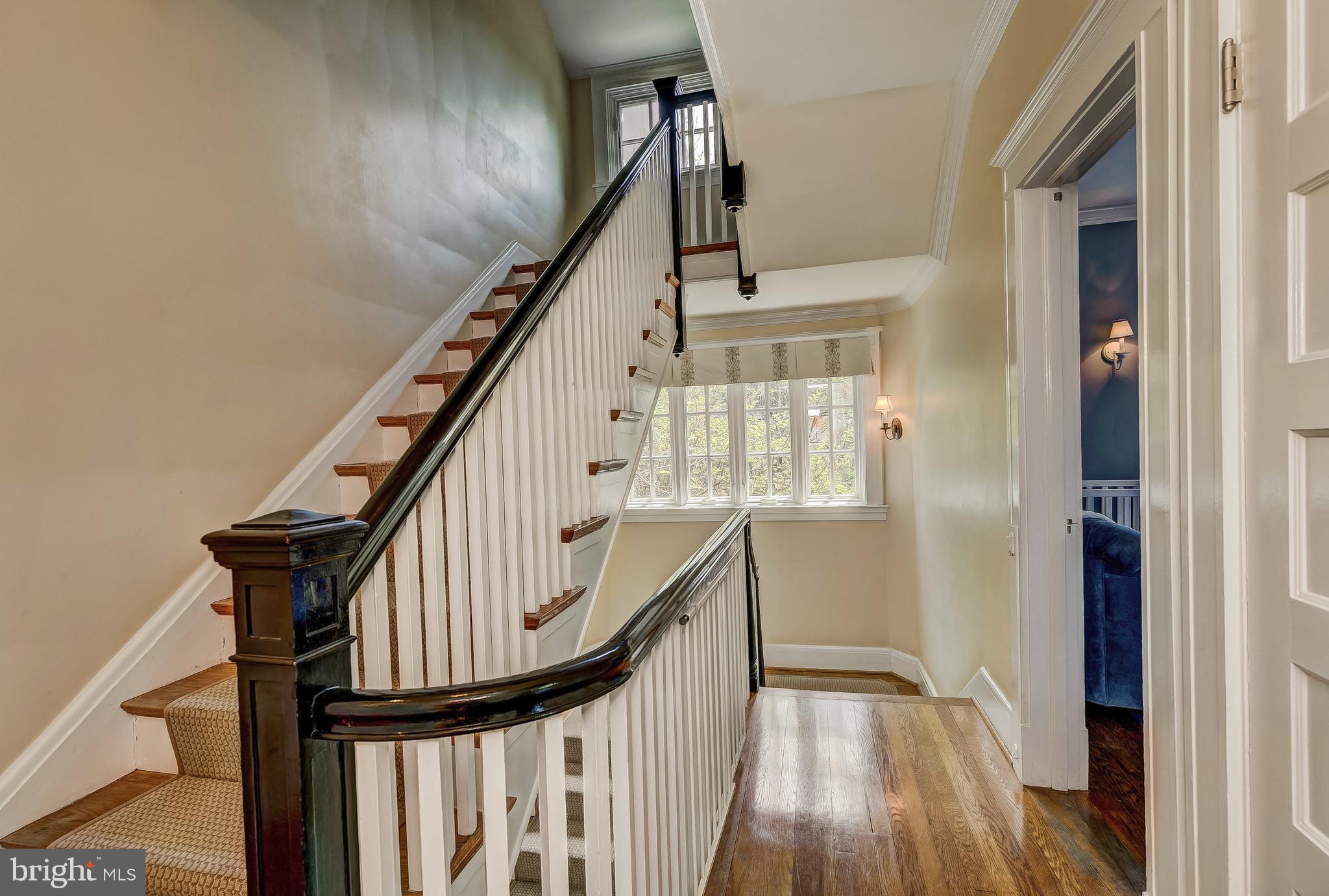 5 Millbrook Road Baltimore, MD 21218 - Photo 16 of 34 2nd Floor Hall