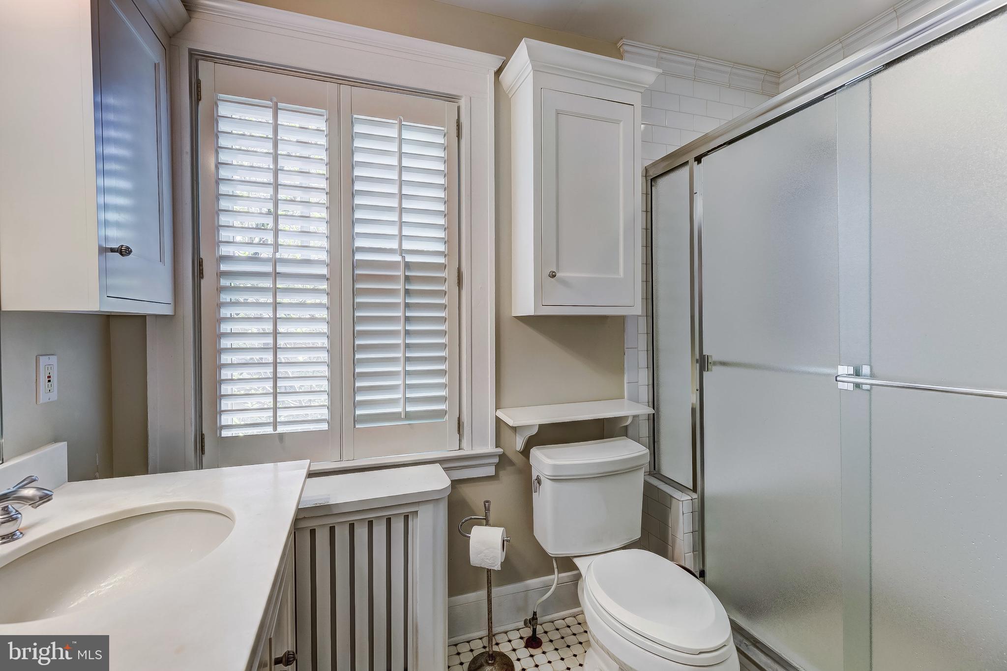 5 Millbrook Road Baltimore, MD 21218 - Photo 20 of 34 Master Bath
