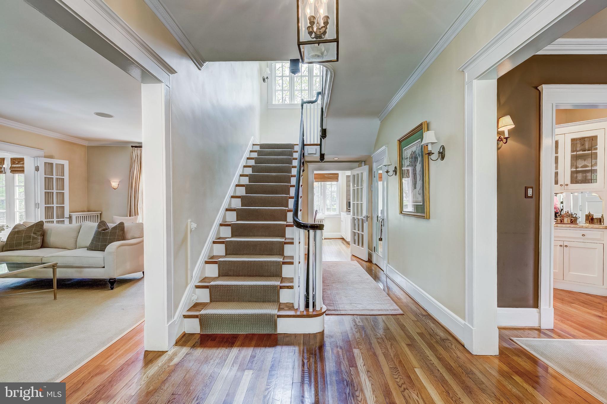 5 Millbrook Road Baltimore, MD 21218 - Photo 3 of 34 Foyer