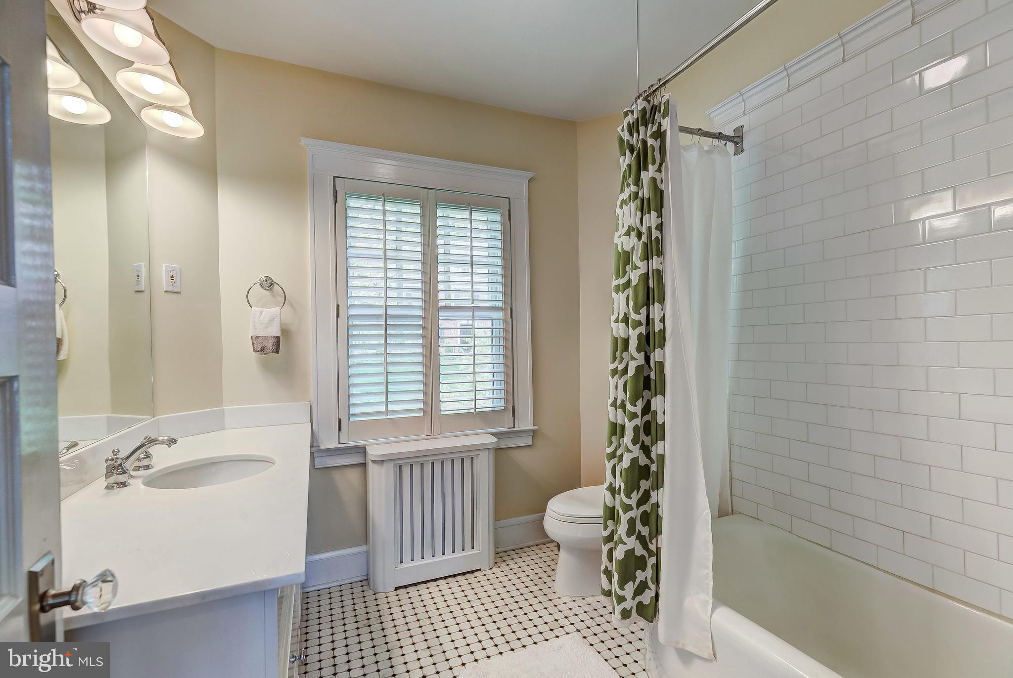 5 Millbrook Road Baltimore, MD 21218 - Photo 23 of 34 Bath