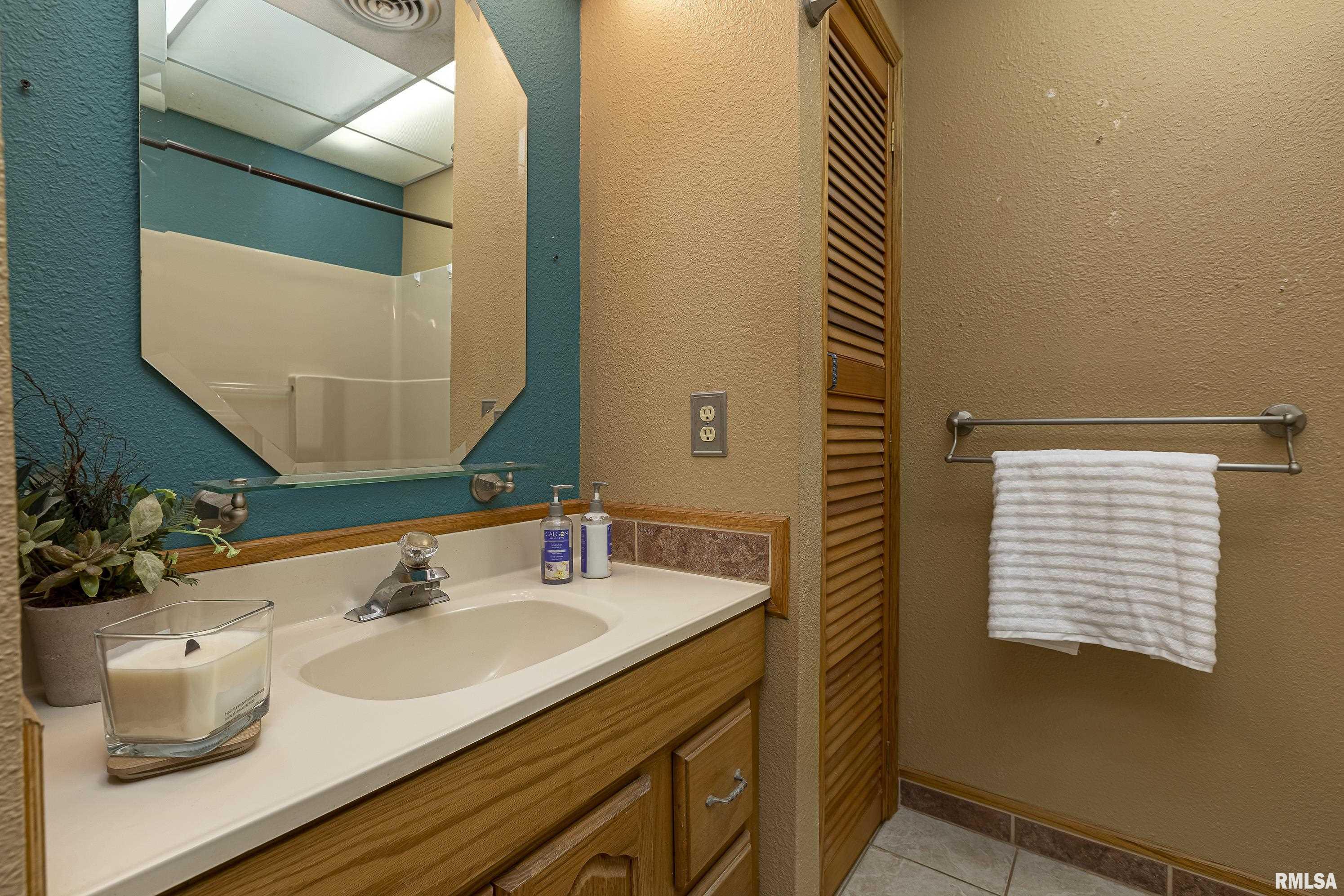 16398 New Dennison Road Marion, IL 62959 - Photo 15 of 38 Gallery Image 15