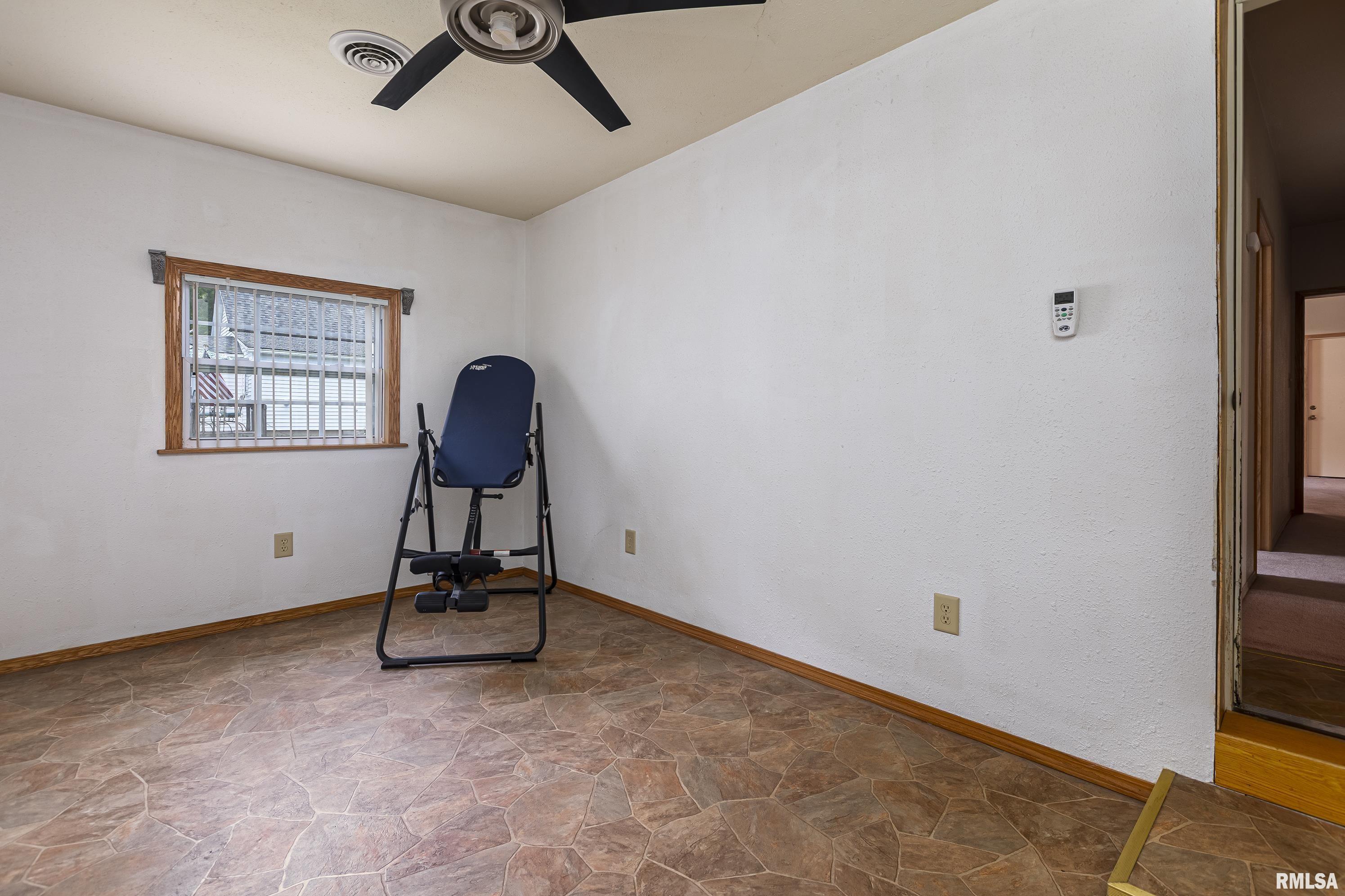 16398 New Dennison Road Marion, IL 62959 - Photo 24 of 38 Gallery Image 24