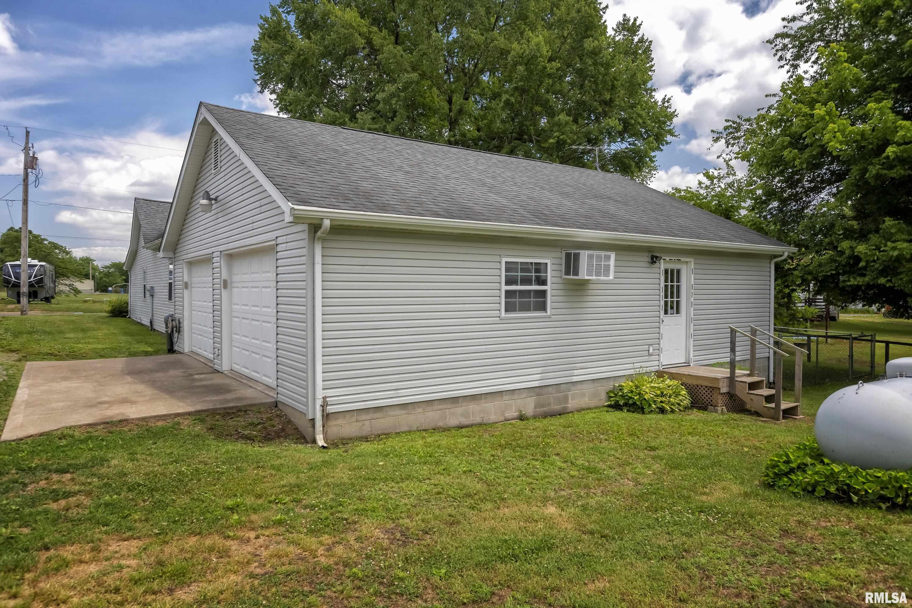 16398 New Dennison Road Marion, IL 62959 - Photo 4 of 38 Gallery Image 4