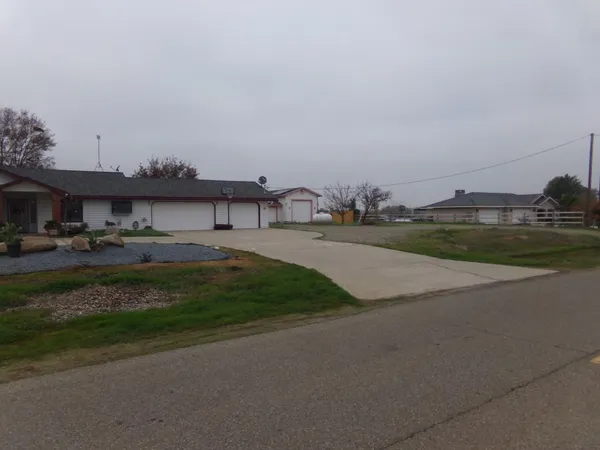 $529,999 | 19650 Road 31, Madera, CA 93638