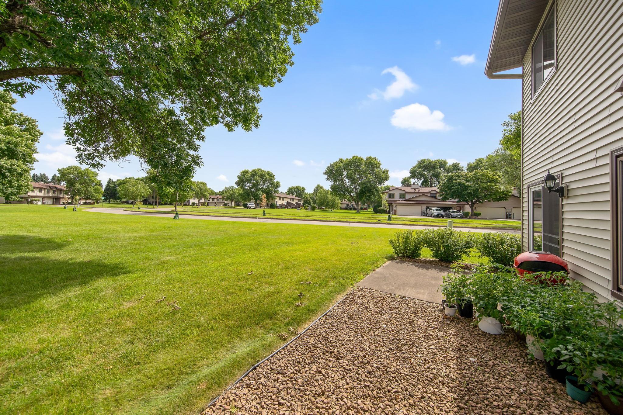 8775 Maplebrook Parkway North Brooklyn Park, MN 55445 - Photo 38 of 38