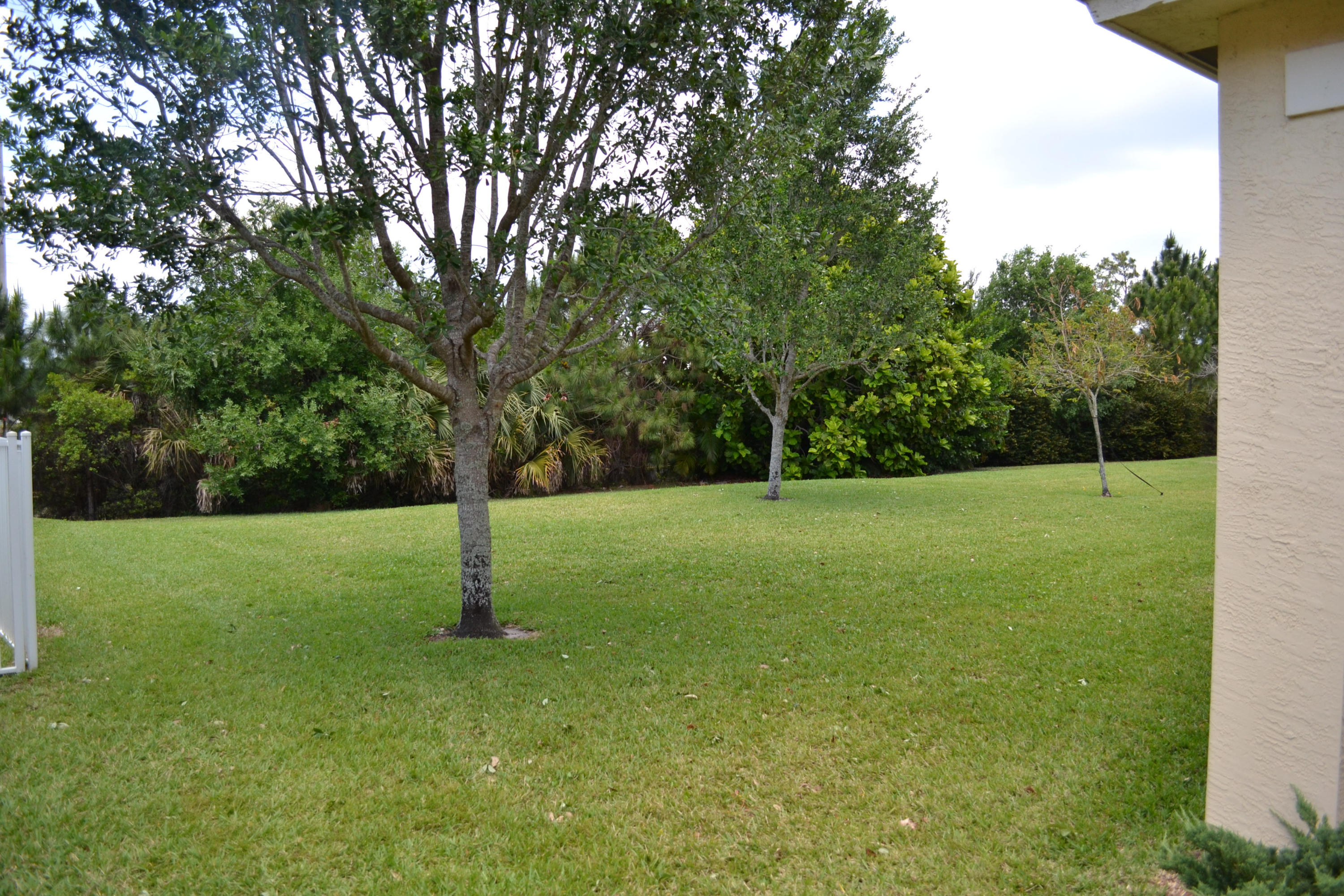124 Dunmore Drive Jupiter, FL 33458 - Photo 9 of 10 a view of a green field