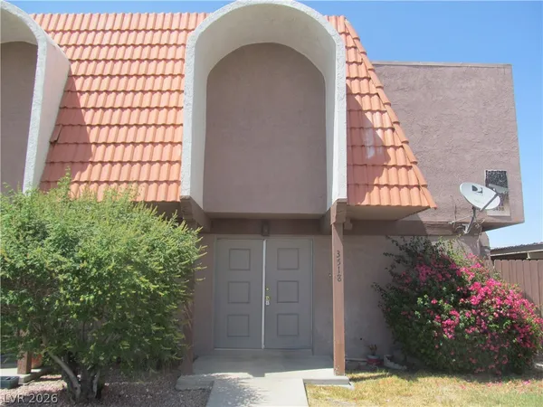 $1,350 | 3518 Villa Knolls N Drive, Las Vegas, NV 89120