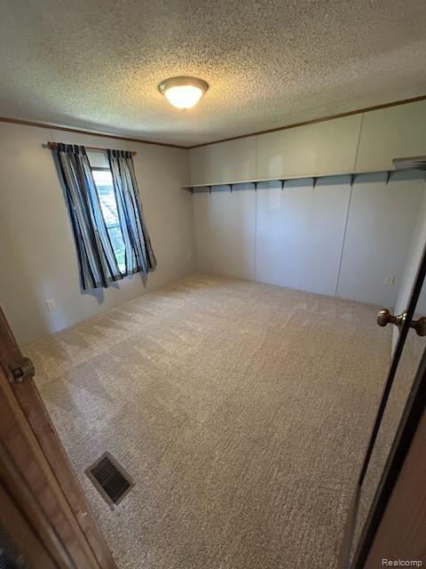 304 Lochness Temperance, MI 48182 - Photo 13 of 21