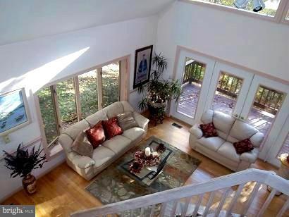 2450 Dalrymple Road Sunderland, MD 20689 - Photo 5 of 29 Living Room