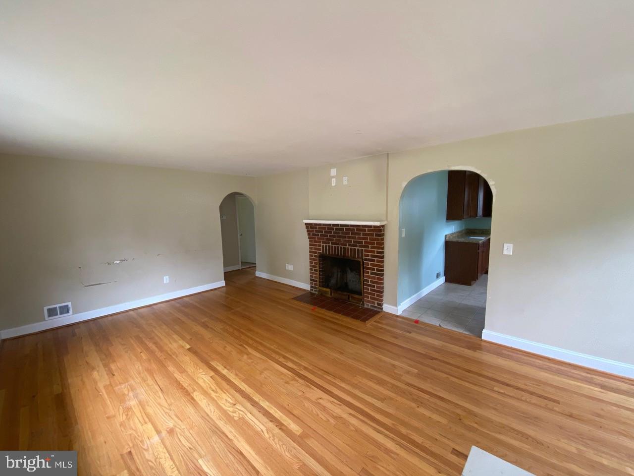420 West Maple Road Linthicum, MD 21090 - Photo 2 of 11