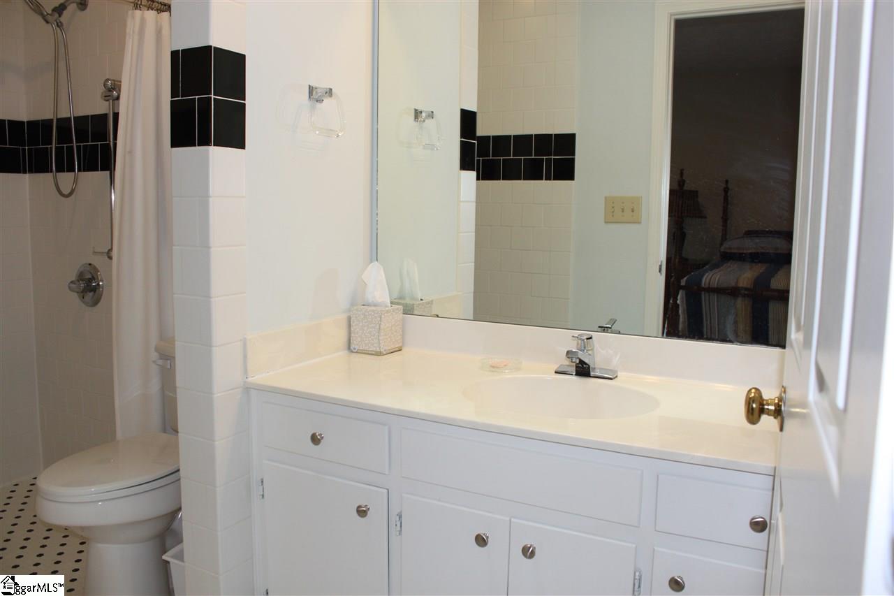 114 Hummingbird Ridge Greenville, SC 29605 - Photo 14 of 22 Gallery Image 14