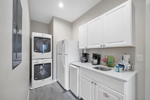 $2,470,000 | 69 Pompano Street, Destin, FL 32541