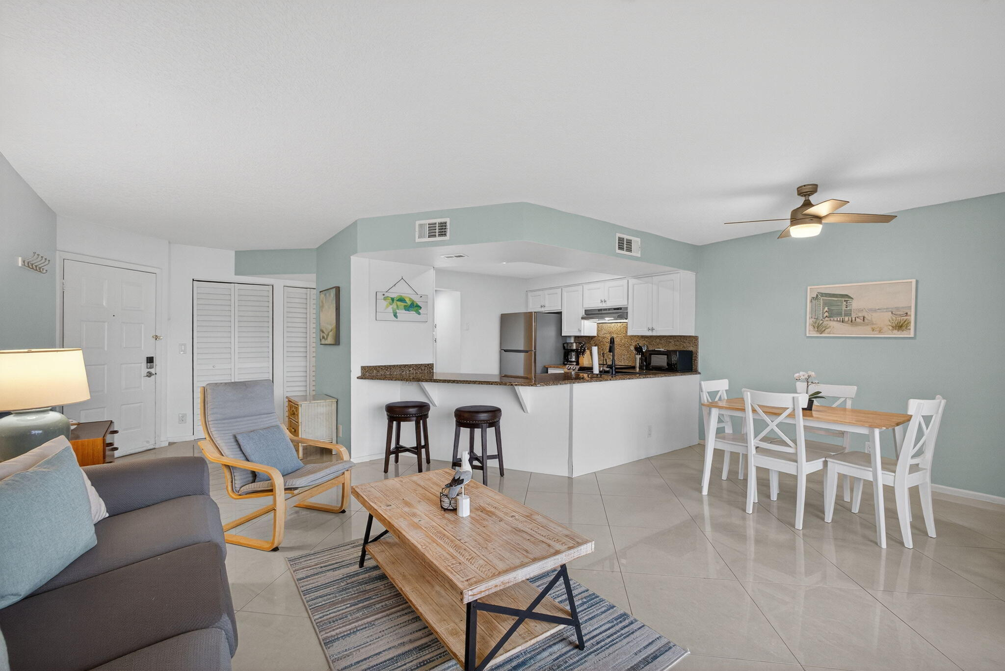 1605 Highway 1, Unit A407 Jupiter, FL 33477 - Photo 8 of 44 Living Area