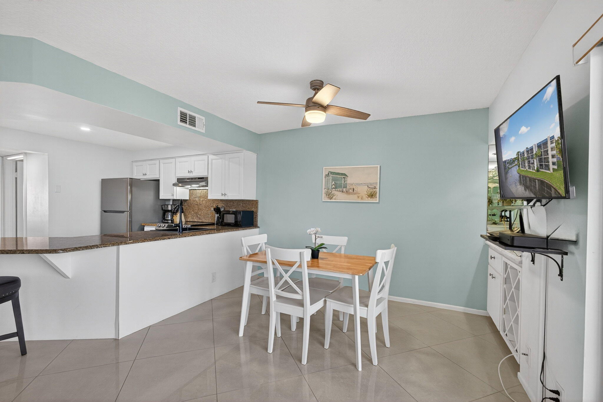 1605 Highway 1, Unit A407 Jupiter, FL 33477 - Photo 9 of 44 Dining Area