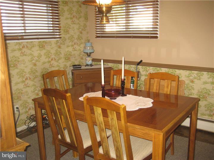 2830 Neptune Road Philadelphia, PA 19154 - Photo 12 of 25 Dining Room