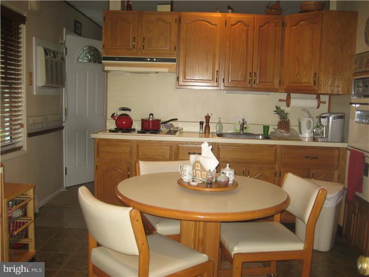 2830 Neptune Road Philadelphia, PA 19154 - Photo 13 of 25 Kitchen