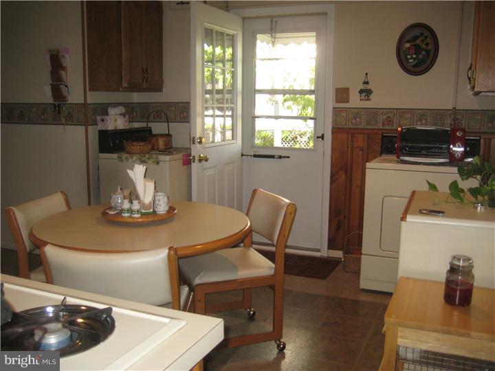 2830 Neptune Road Philadelphia, PA 19154 - Photo 14 of 25 Kitchen