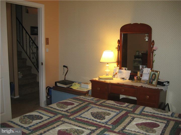 2830 Neptune Road Philadelphia, PA 19154 - Photo 16 of 25 Bedroom - Main