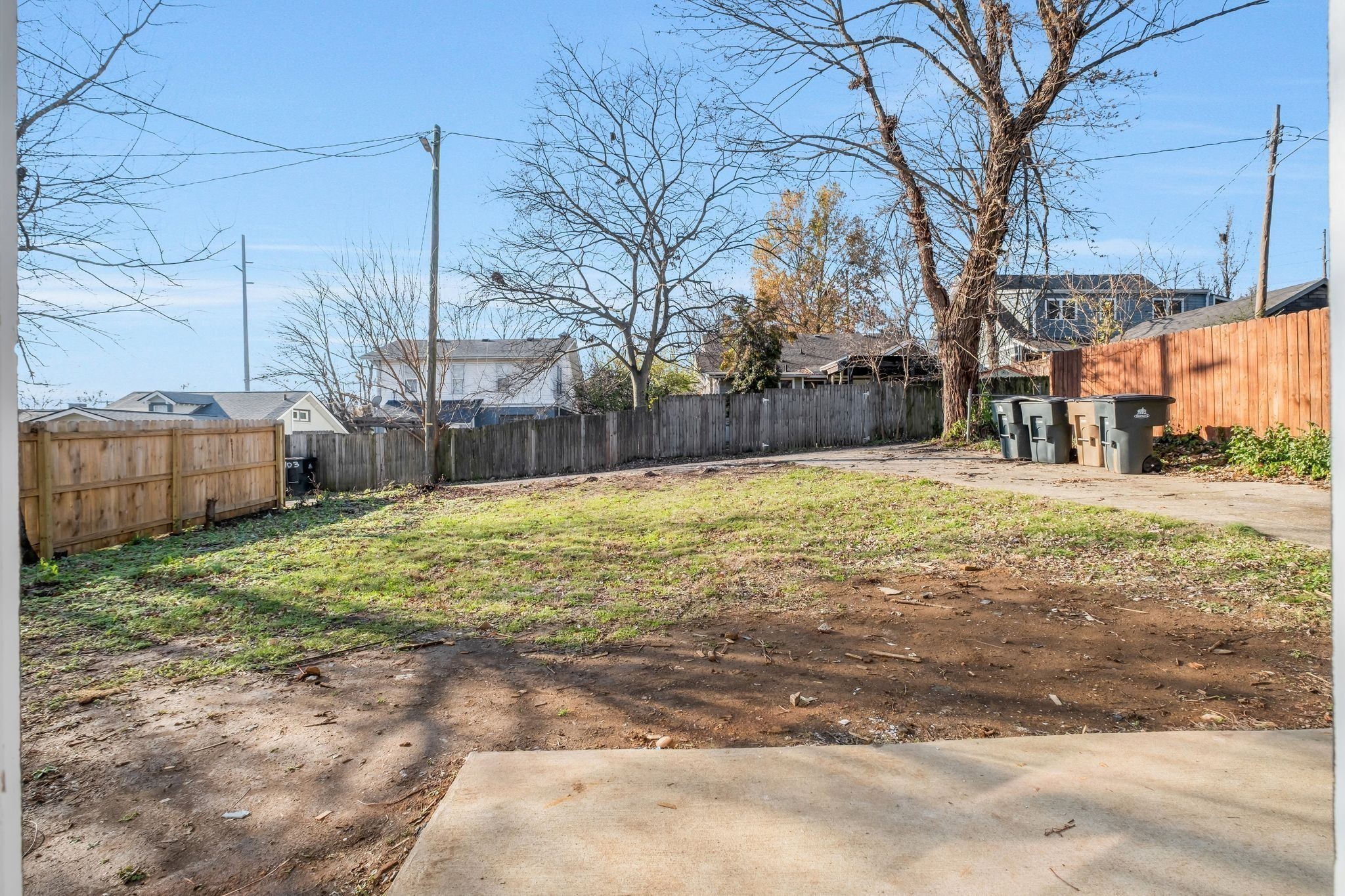 404 Rudolph Avenue Nashville, TN 37206 - Photo 30 of 34 a view of a yard with a house