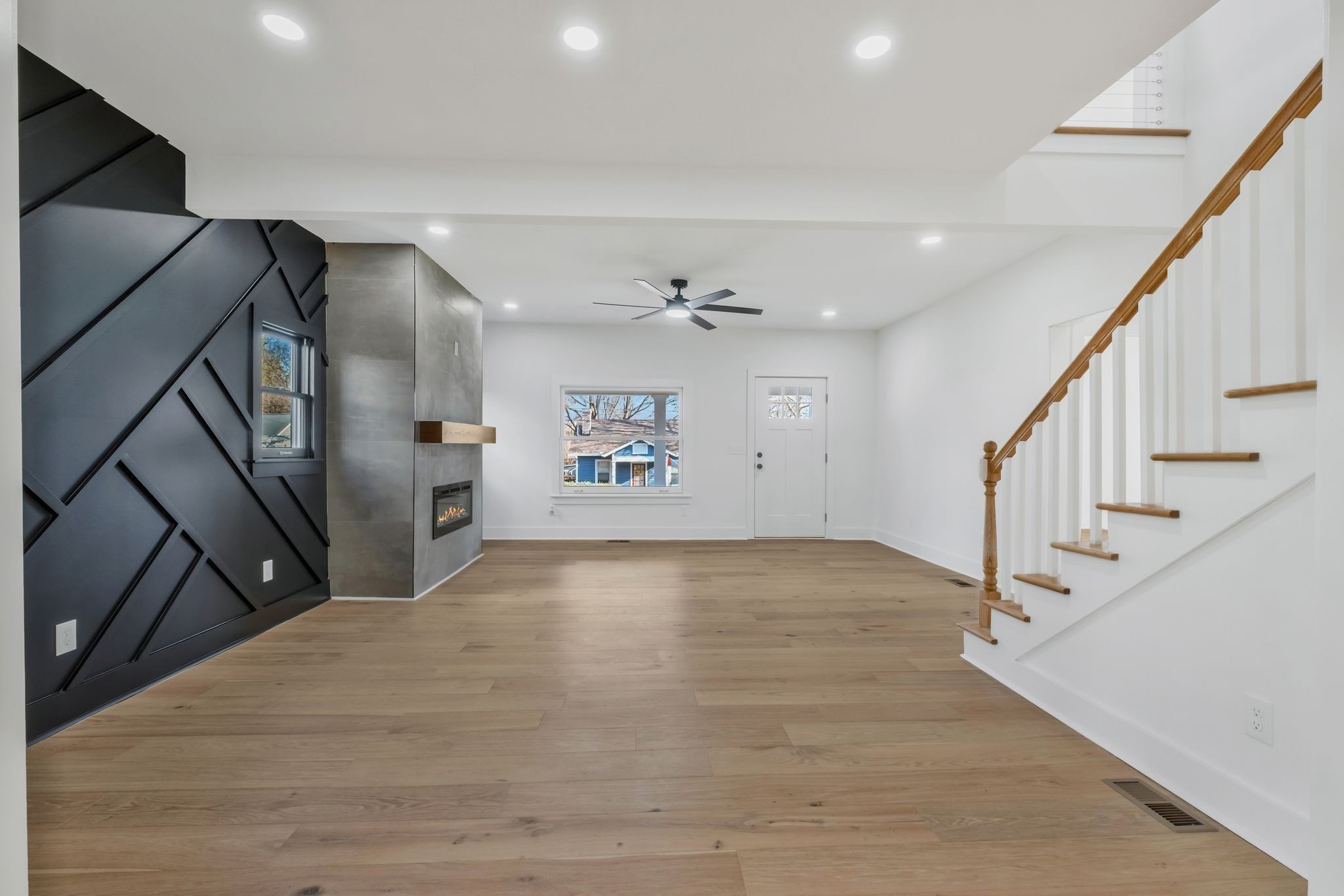 404 Rudolph Avenue Nashville, TN 37206 - Photo 6 of 34 a view of an entryway