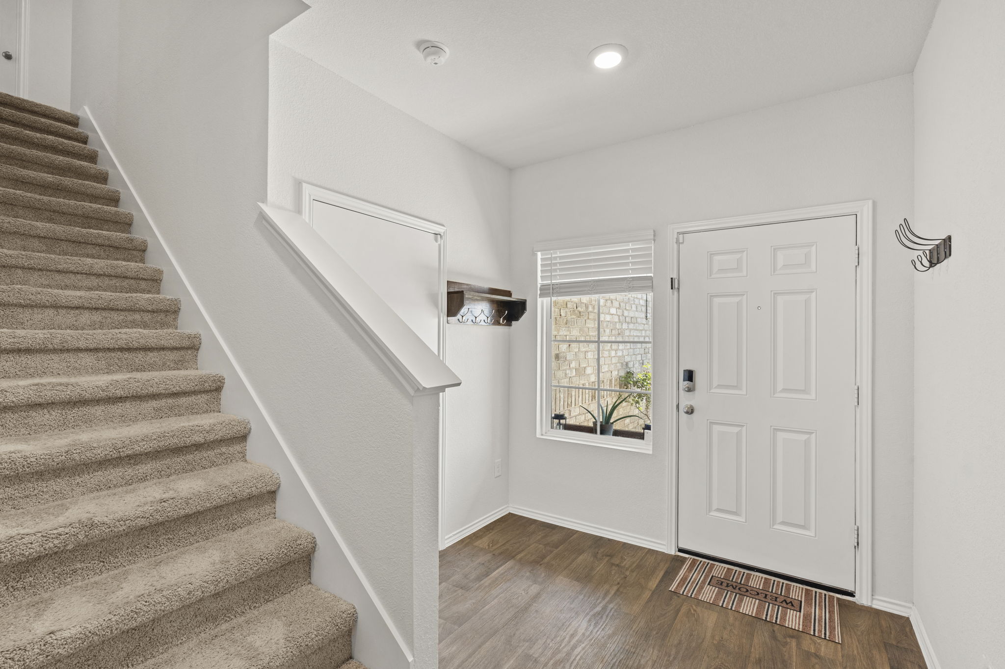 312 Sickle Loop Kyle, TX 78640 - Photo 3 of 40 Gallery Image 3