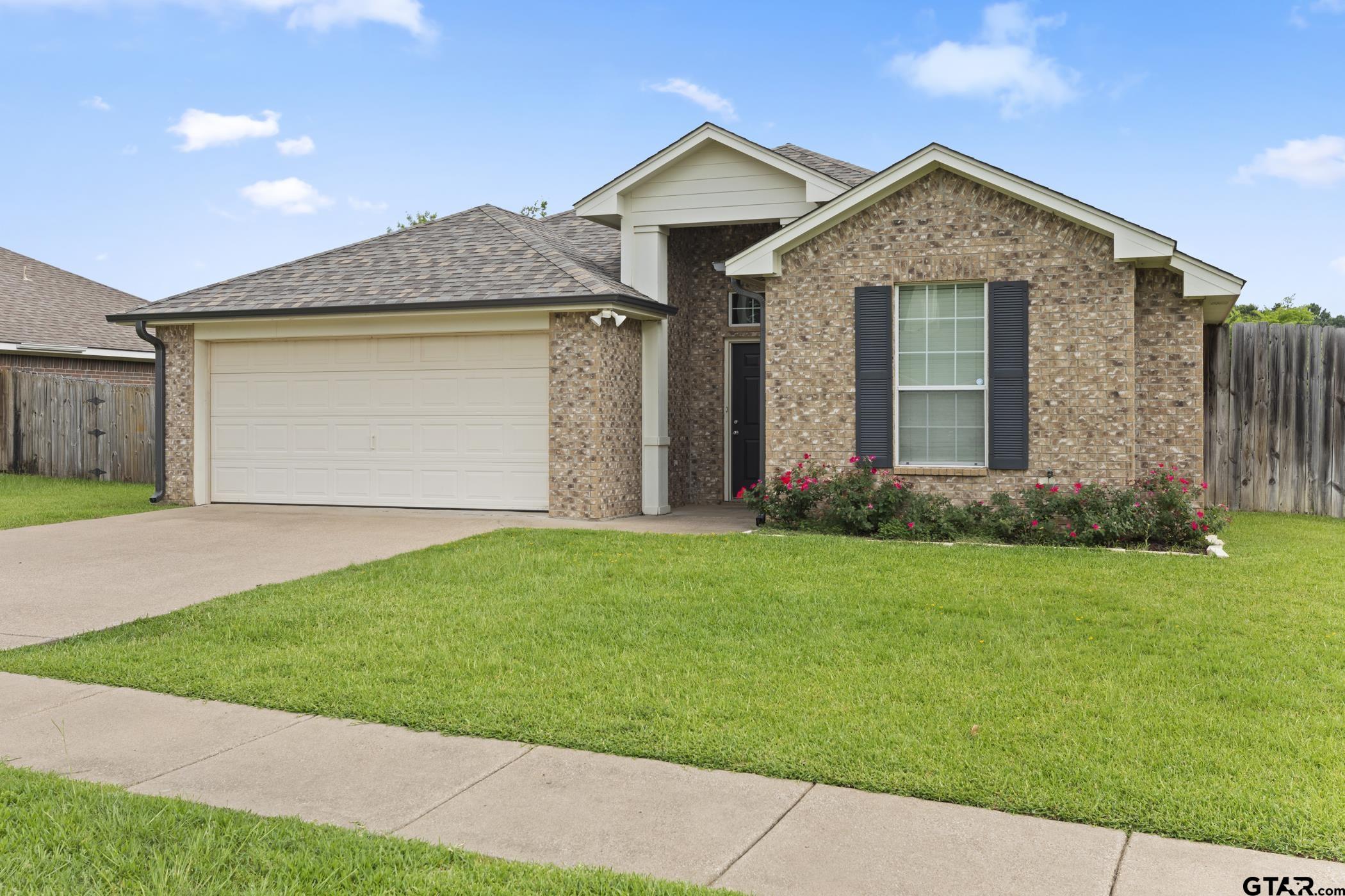 5330 Meadow Ridge Drive Flint, TX 75762 - Photo 2 of 16