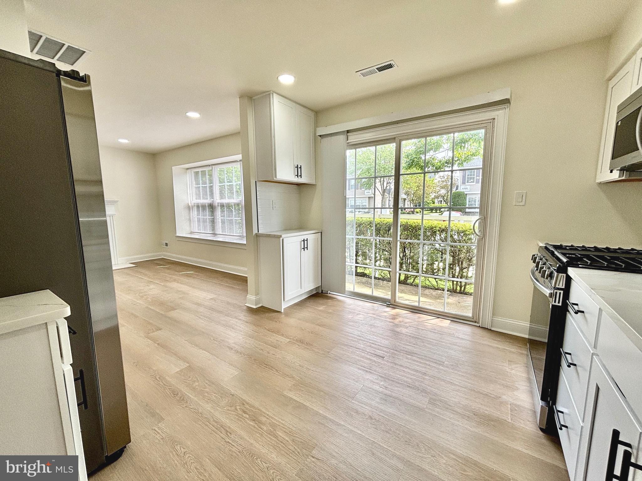 6304 Coventry Way Mount Laurel, NJ 08054 - Photo 11 of 32