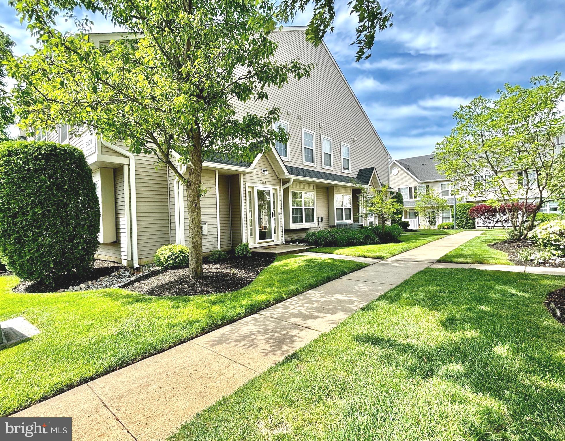 6304 Coventry Way Mount Laurel, NJ 08054 - Photo 2 of 32