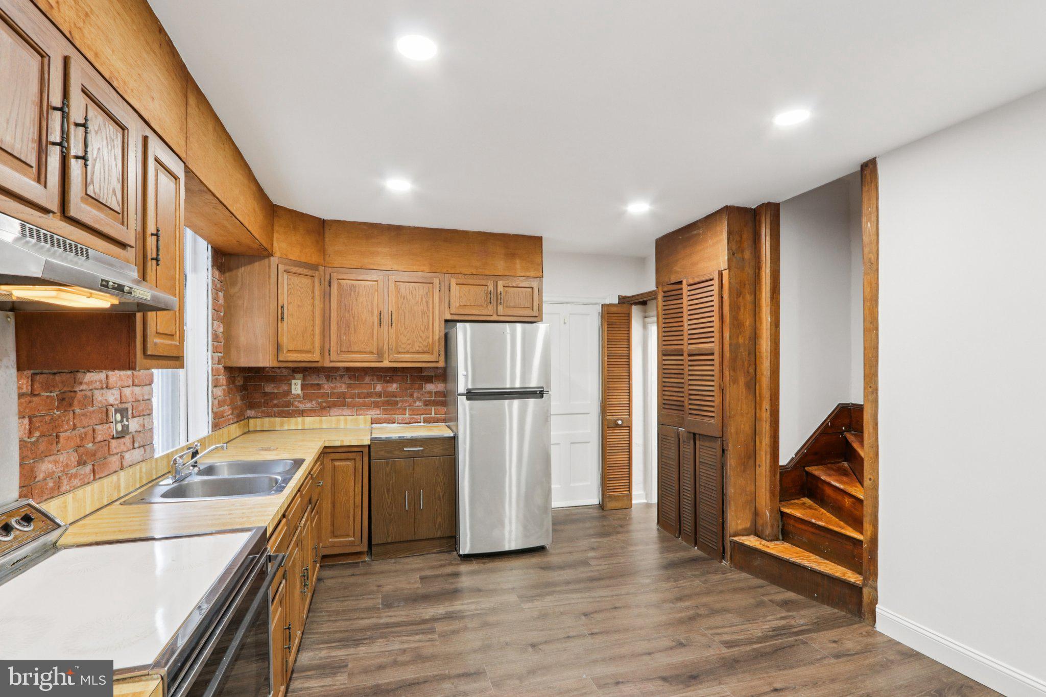 508 South 48th Street Philadelphia, PA 19143 - Photo 17 of 49