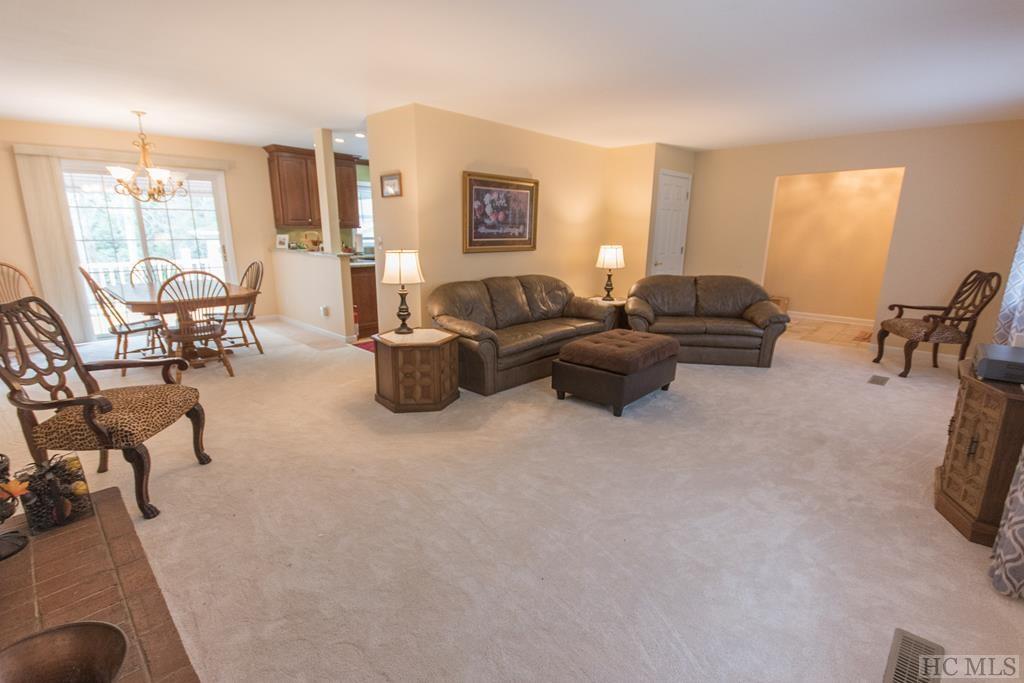4525 Tessentee Road Franklin, NC 28734 - Photo 20 of 72 Gallery Image 20