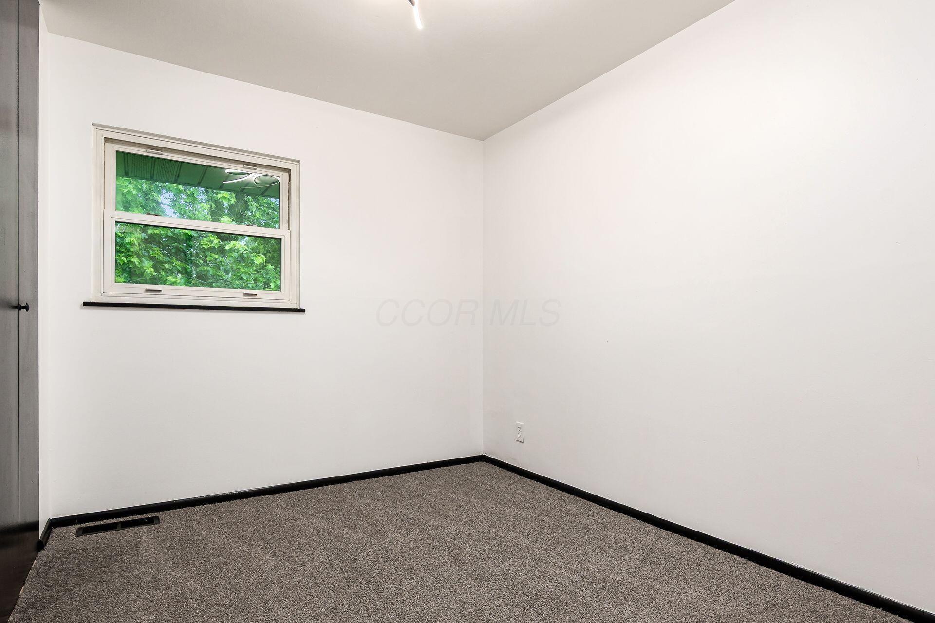 5258 Edgeview Road Columbus, OH 43207 - Photo 27 of 48 025_260e7_i 5258 Edgeview 054