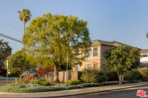 $1,795,000 | 1121 Grant Avenue, Venice, CA 90291