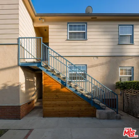 $1,795,000 | 1121 Grant Avenue, Venice, CA 90291