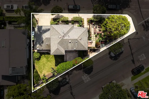 $1,795,000 | 1121 Grant Avenue, Venice, CA 90291