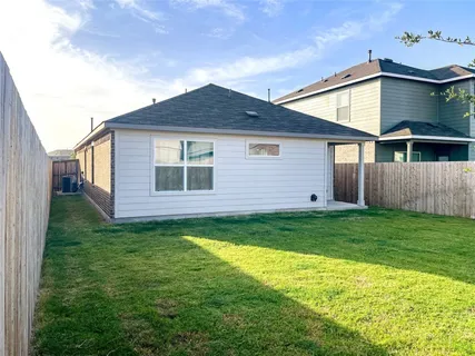 $310,000 | 126 Allegro Drive, Hutto, TX 78634