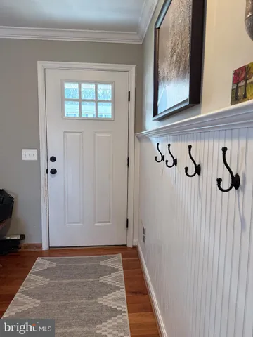 $2,900 | 16 Honeybee Avenue, Round Hill, VA 20141