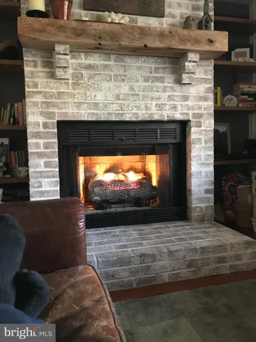 $2,900 | 16 Honeybee Avenue, Round Hill, VA 20141