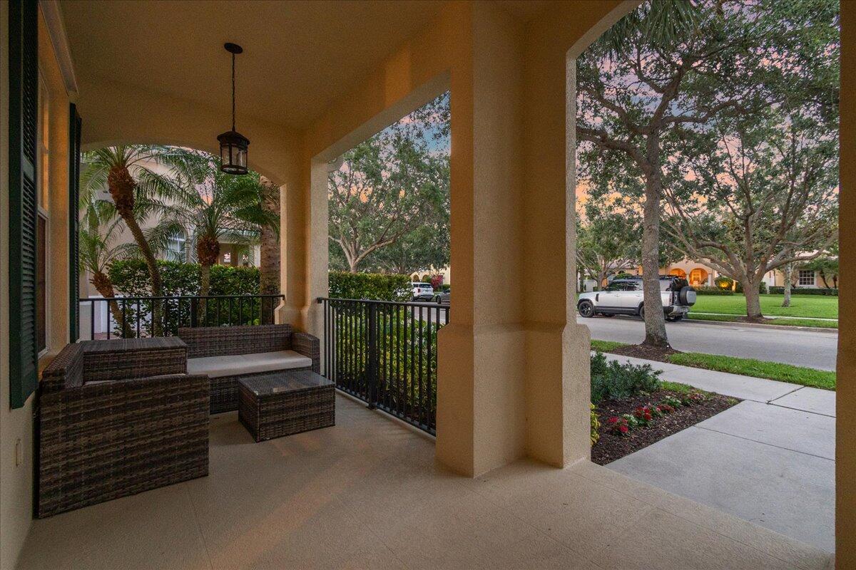 272 San Remo Drive Jupiter, FL 33458 - Photo 30 of 58 owengroupre.com