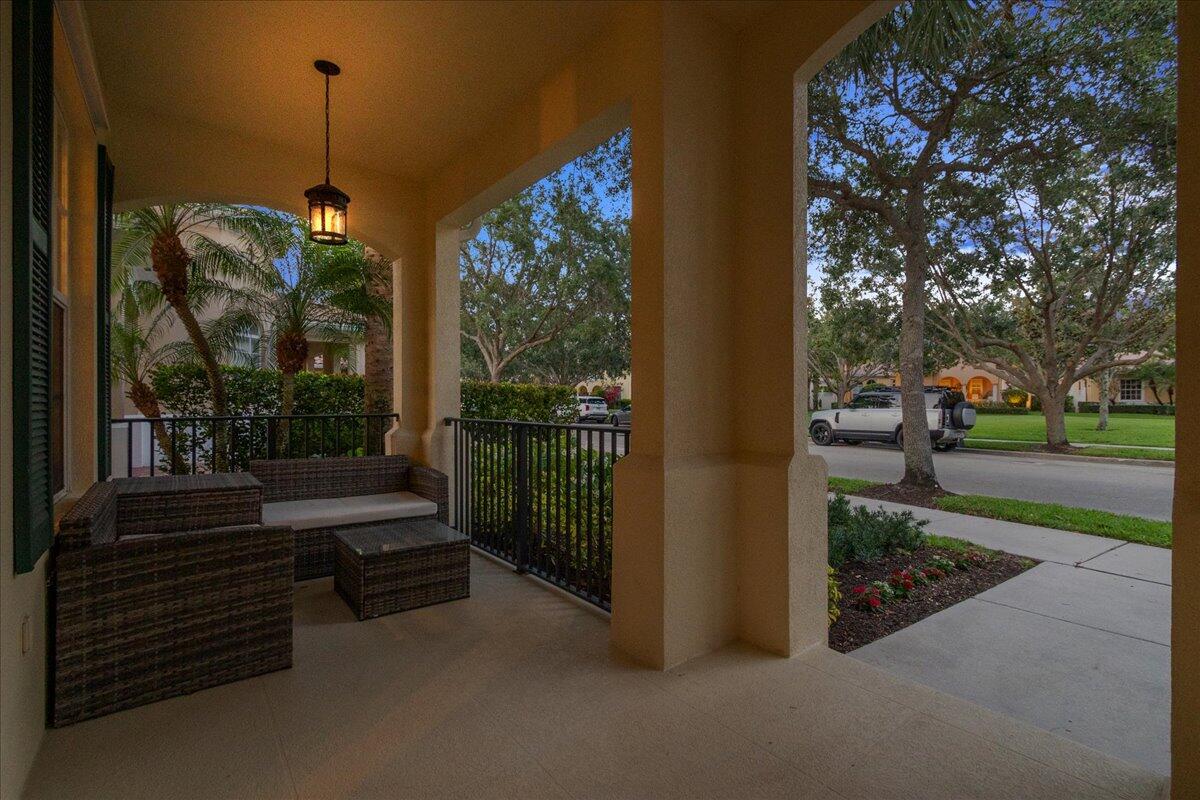 272 San Remo Drive Jupiter, FL 33458 - Photo 32 of 58 owengroupre.com