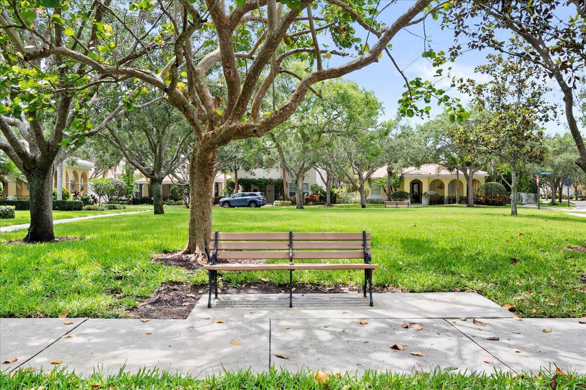 272 San Remo Drive Jupiter, FL 33458 - Photo 34 of 58 3-LUX6583