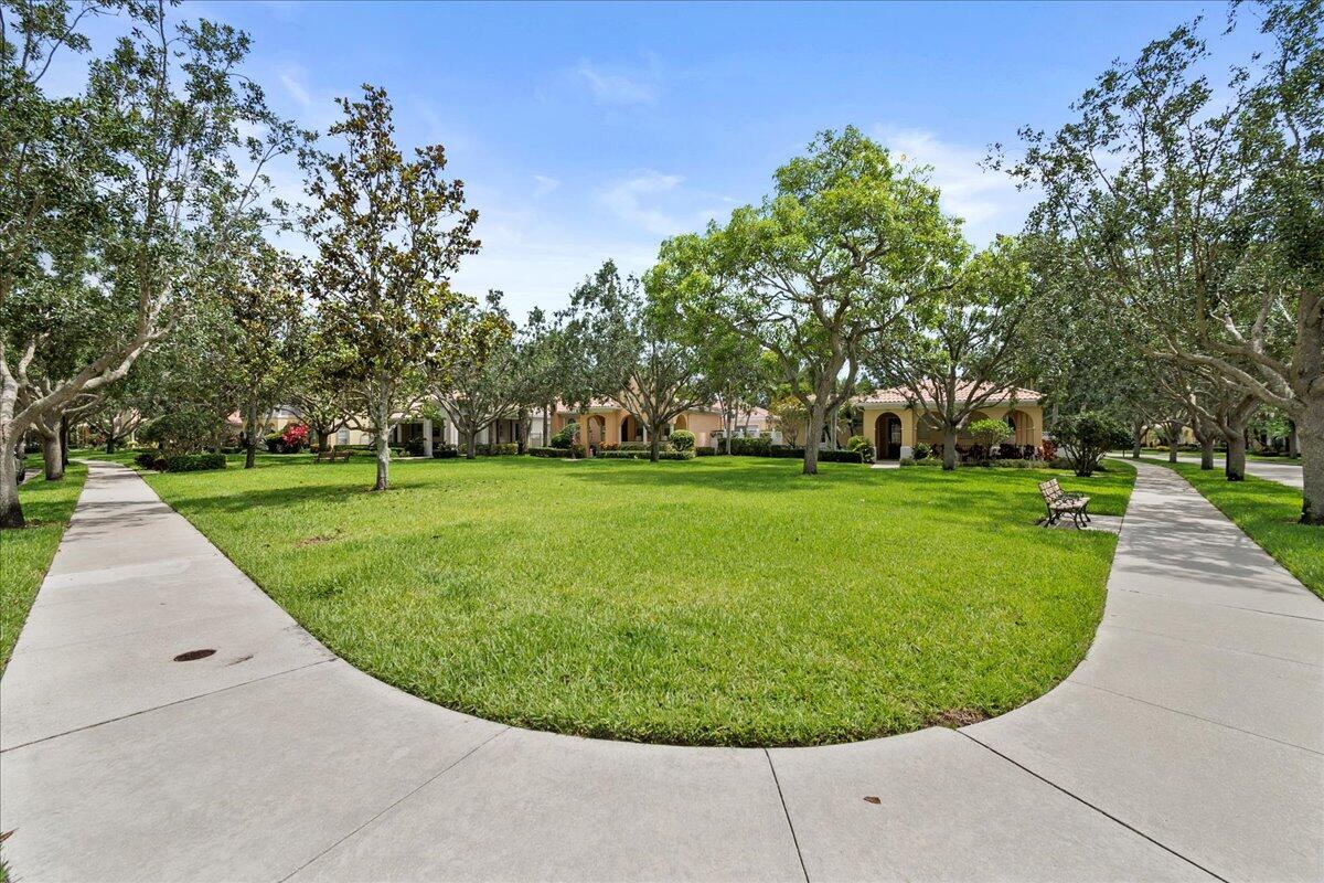 272 San Remo Drive Jupiter, FL 33458 - Photo 35 of 58 2-LUX6573