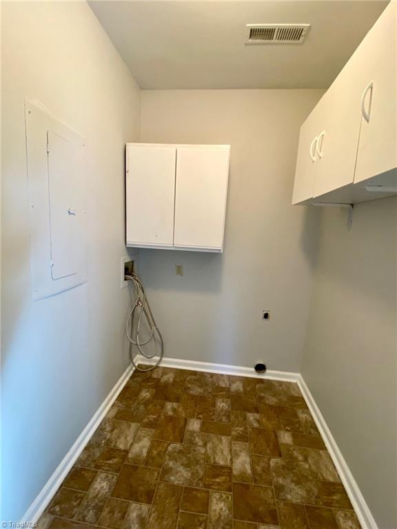 955 Ridgeview Avenue Winston-Salem, NC 27127 - Photo 15 of 16 Laundry