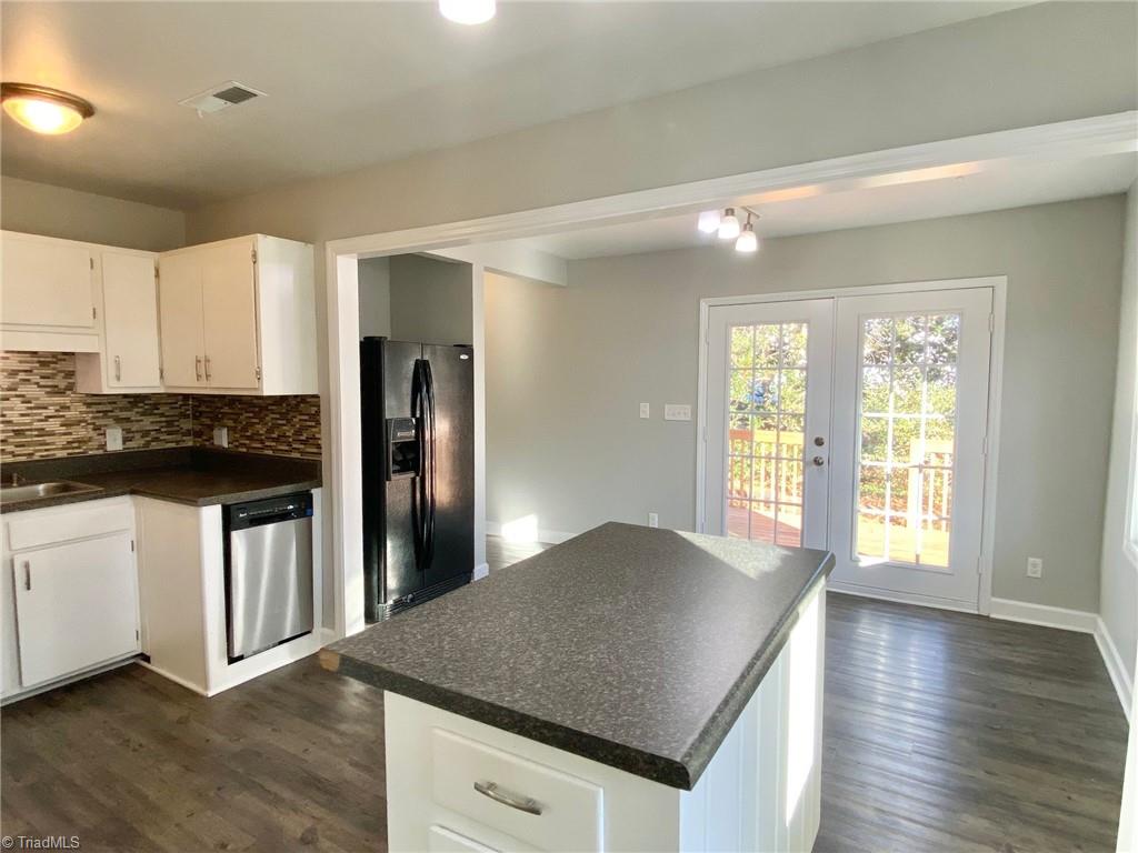 955 Ridgeview Avenue Winston-Salem, NC 27127 - Photo 7 of 16 Kitchen and view of Breakfast are in the background